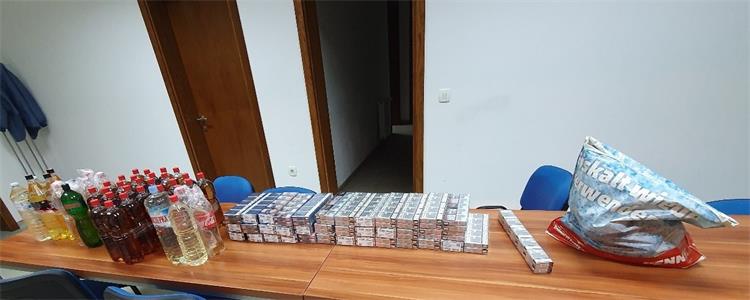 Slika /2020/Cigarete i alkohol u kamionu/batina crop.jpg